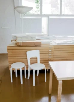 60 Pall, Björk / Vit Laminat