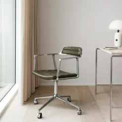 452 Snurrstol Med Hjul, Polerat Aluminium / Sandfärgad Läder