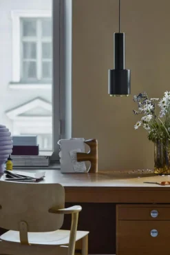 A110 Pendel, Svart / Mässing