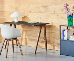 AAC 22 2.0 Karmstol, Lackerad Valnöt / Svart