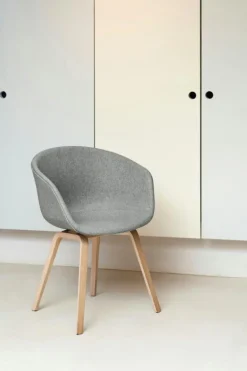 AAC 23 Stol, Vattenbaserad Lackad Ek / Remix 873