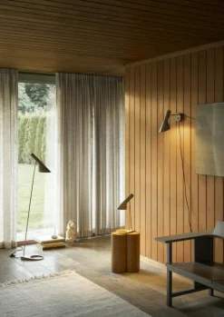 Louis Poulsen Skrivbordslampor|Bordslampor-AJ Mini Bordslampa, Svart / Mässing