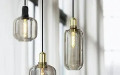 Normann Copenhagen Fönsterlampor|Pendellampor-Amp Pendel Stor, Smoke/Svart Marmor