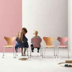 Ant™ Barnstol, Midnattsblå