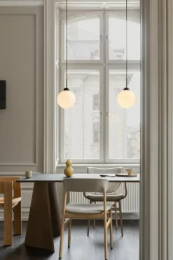 Apiales 1 Pendel, Mässing / Opal