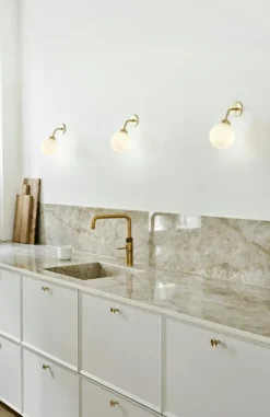 Nuura Badrumsbelysning|Vägglampor-Apiales Vägglampa, / Opal