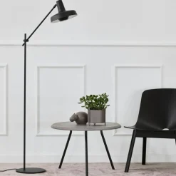 Grupa Läslampor|Golvlampor-Arigato Golvlampa Palace, Vit