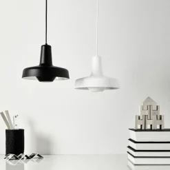 Grupa Pendellampor-Arigato Pendel, Vit