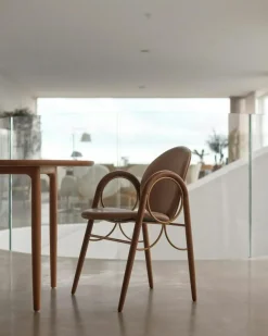 Arkade Karmstol, Vitoljad Ek