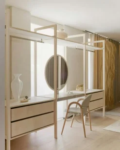 Arkade Karmstol, Vitoljad Ek