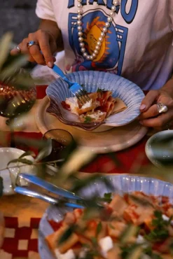 ByON Övriga Tallrikar & Fat|Mattallrikar-Armona Serveringstallrik 32 cm, Vit / Ljusblå