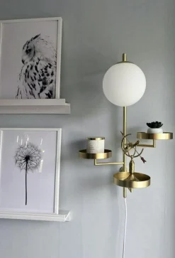 Astoria Vägglampa, Borstad Mässing