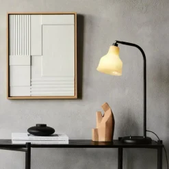 Avra Bordslampa, Borstat Stål / Creme