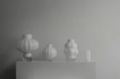 Louise Roe Vaser-Balloon 04 Vas 32 cm, Svart