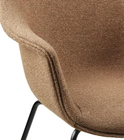 GUBI Stolar-Bat Matstol Klädd / Konisk Bas, Around Bouclé 032