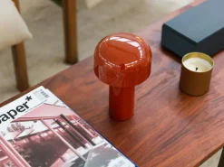 Bellhop Bordslampa Portabel, Tegelröd