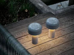 Bellhop Bordslampa Portabel, Tegelröd