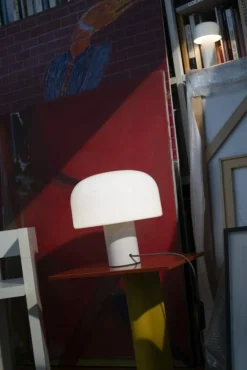 Flos Bordslampor-Bellhop Glass T Bordslampa, Cioko