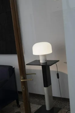 Flos Bordslampor-Bellhop Glass T Bordslampa, Cioko