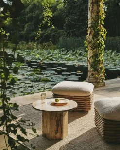 GUBI Fotpallar|Sittsäckar & Sittpuffar-Bohemian 72 Ottoman, Dedar Lupo Bouclé 007