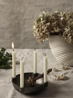 Ferm Living Ljusstakar-Bowl Ljushållare 14,6 cm, Black brass