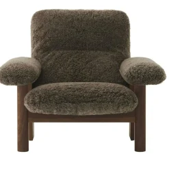 Brasilia Fåtölj, Mörkbetsad Ek / Fårskinn Root