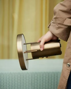 BringMe Mini Portabel Lampa, Burnished Brass