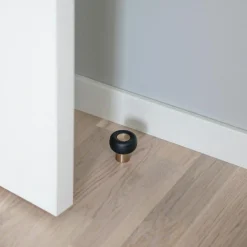 Beslag Design Dörrstoppar & Skohorn-Buggy Dörrstopp, Borstad Mässing