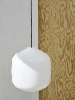 HAY Pendellampor-Buoy Glass Pendel 30 cm, Soft Black