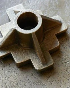 Castle Ljusstake Antik Aluminium, 9x9 cm