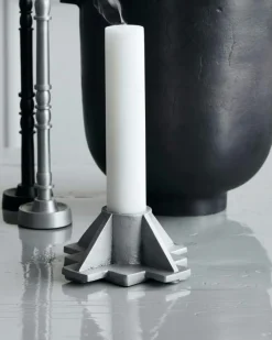 Castle Ljusstake Antik Aluminium, 9x9 cm