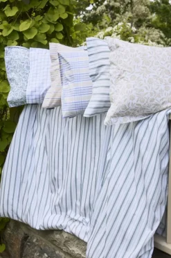 Check Lyocell Oxford Bäddset 150x210 + 50x60 cm, Vit/Blå