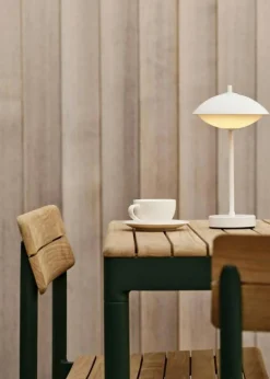 Clam Bordslampa Portabel, Vit