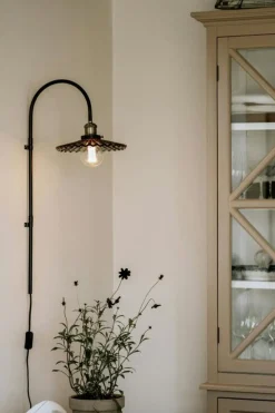 Cobbler 75 Vägglampa, Klar