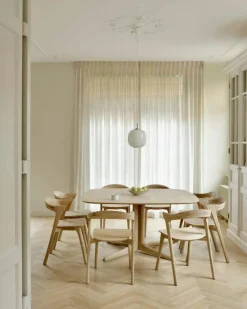 Ethnicraft Matbord Och Barbord-Corto Matbord 150x150 cm, Mörkbetsad Ek