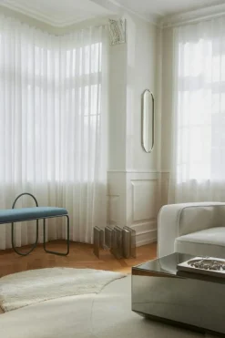 Curva Tidningsställ, Silver