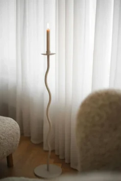 Curved Ljushållare 26 cm, Svart