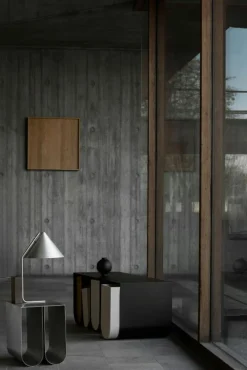 Kristina Dam Studio Sängbord & Nattduksbord|Sängbord & Nattduksbord-Curved Sidobord, Rostfritt Stål