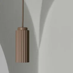 Donna 7 Taklampa, Blush