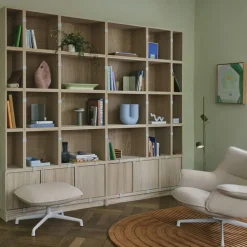 Doze Fåtölj Låg Rygg Med Snurrunderrede, Refine Läder Konjak / Antracit