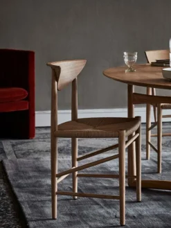 Drawn HM3 Stol, Oljad valnöt