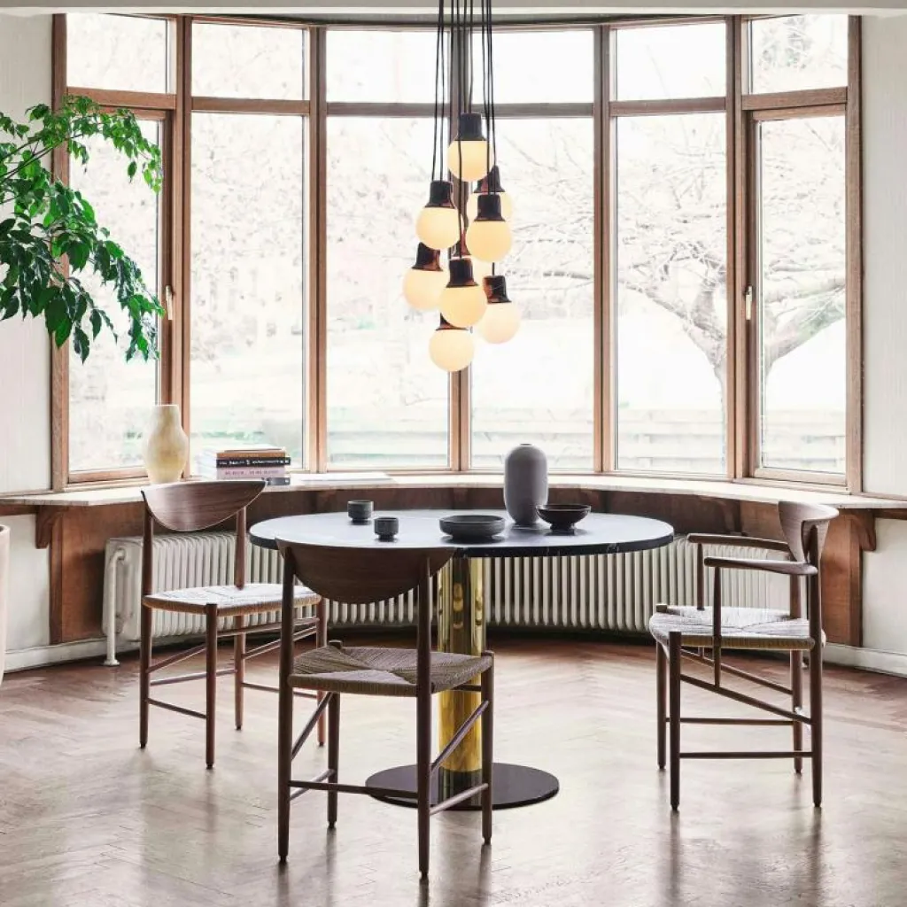 &Tradition Stolar-Drawn HM4 Stol, Vitoljad ek