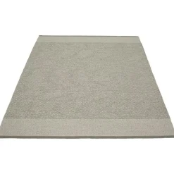 Pappelina Plastmattor-Edit Matta Charcoal / Warm Grey / Stone Metallic, 140x200 cm