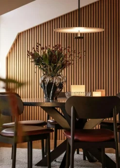 Elephant Stol, Mörk Ek / Svart Läder