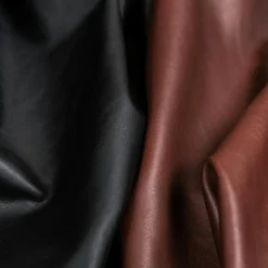 Elephant Stol, Mörk Ek / Svart Läder