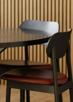 Elephant Stol, Mörk Ek / Svart Läder