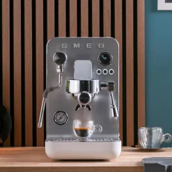 EMCo2-Minipro Espressomaskin, Svart