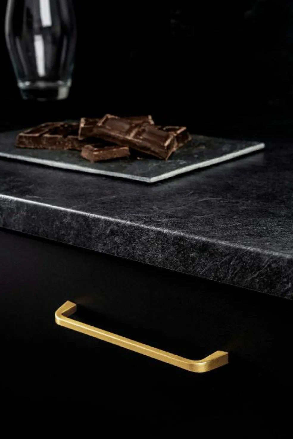 Este Handtag 160, Borstad Mässing