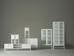 Falsterbo Sängbord Lågt, Vitlack