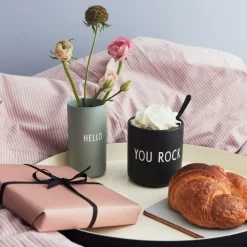 Design Letters Tekoppar|Kaffekoppar-Favourite Kopp 25 cl You Rock, Orange